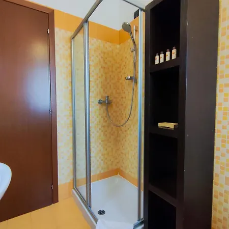 Lägenhet Moderno Bilocale Con Terrazzo In Pieno Centro Civitanova Marche