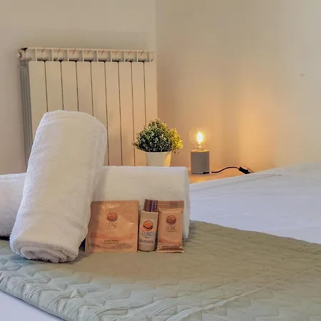 Moderno Bilocale Con Terrazzo In Pieno Centro Civitanova Marche