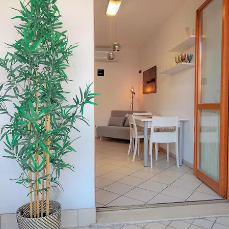 Moderno Bilocale Con Terrazzo In Pieno Centro Lägenhet Civitanova Marche