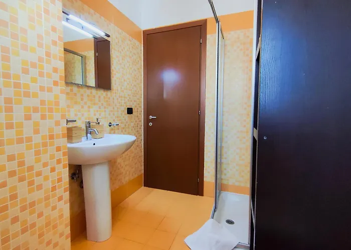 Apartamento -terrace & Ac Near The By Host Hero Civitanova Marche